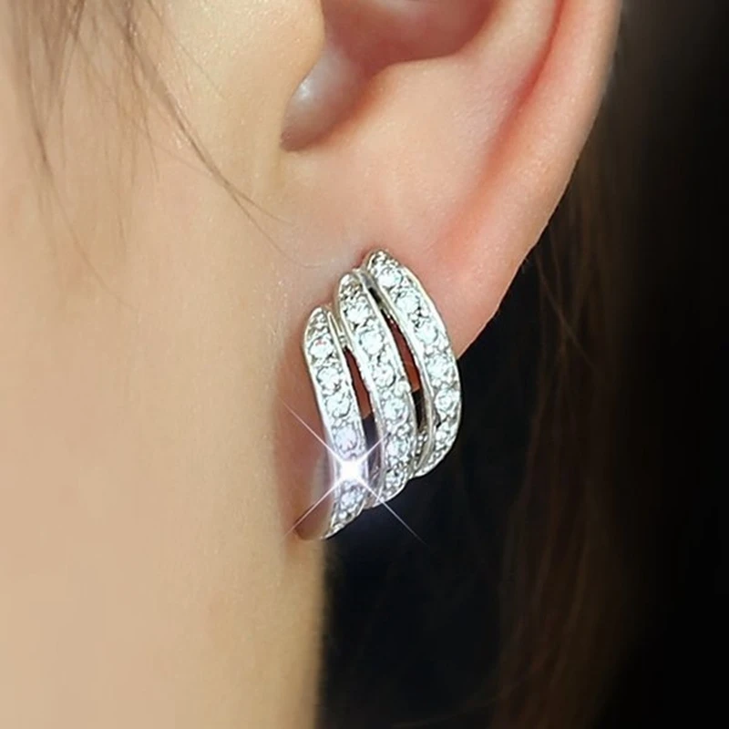 Chic Lys Silver Earrings
